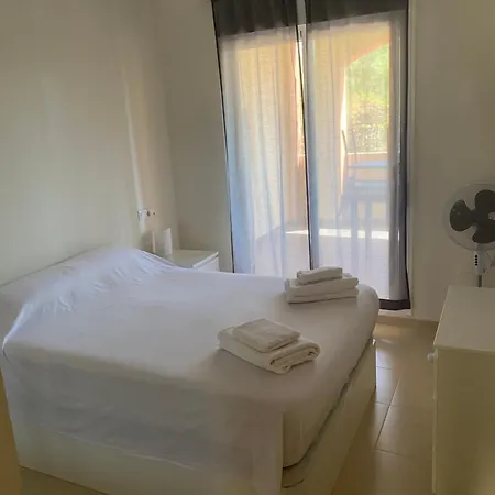 Playa Martos Apartment *